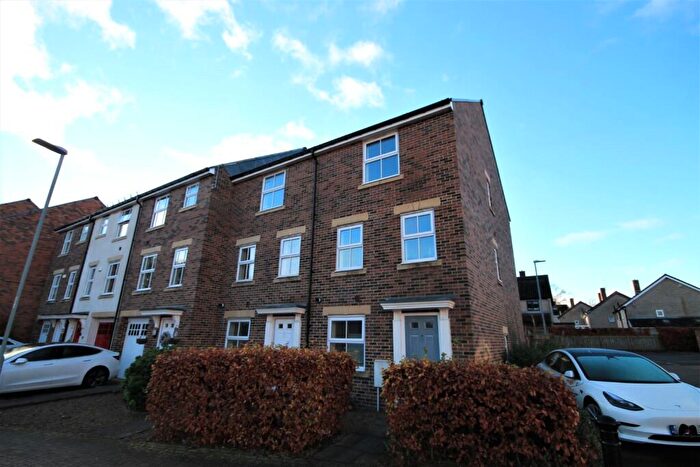 4 Bedroom End Of Terrace House To Rent In Barrington Close, Durham, County Durham, DH1