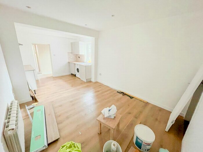 Studio To Rent In Hertford Road, Enfield, EN3