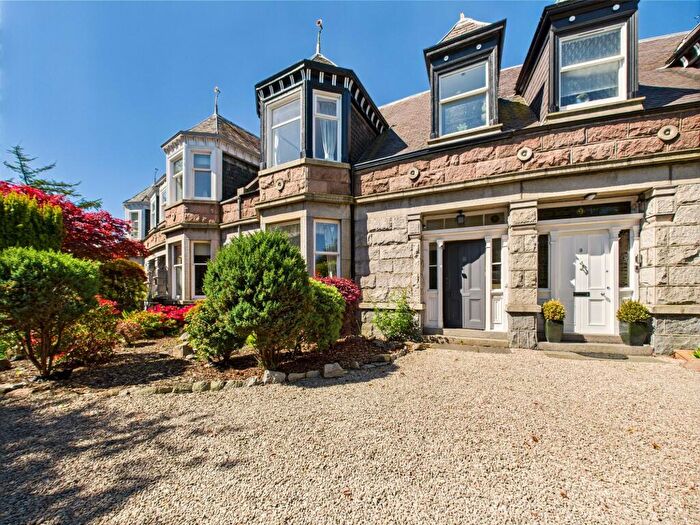 3 Bedroom Terraced House For Sale In Argyll Crescent, Aberdeen, AB25