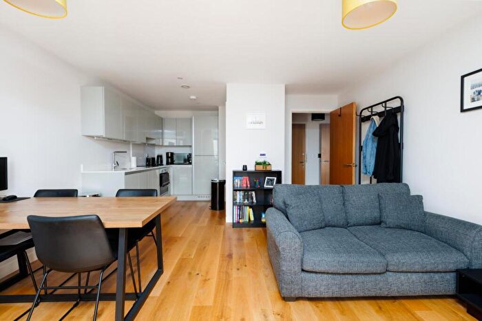 1 Bedroom Apartment For Sale In Traffic Street, Nottingham, NG2