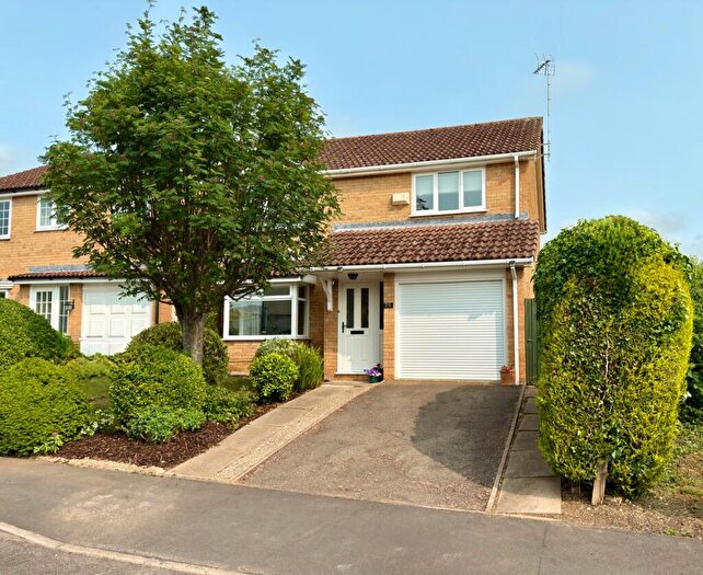 4 Bedroom Detached House For Sale In Rutland Road, Stamford, PE9