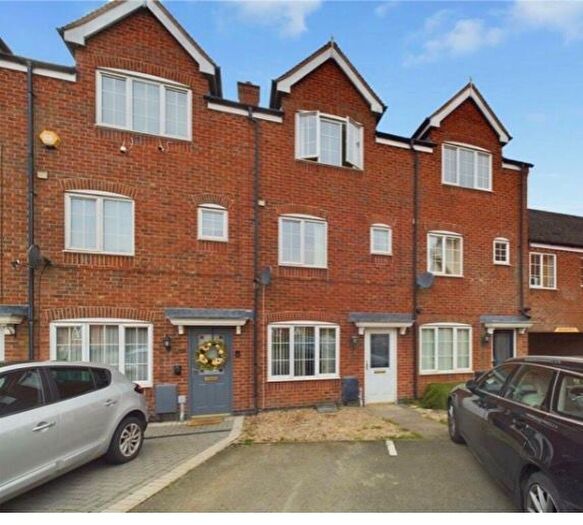 3 Bedroom Town House For Sale In Berrywell Drive, Barwell, LE9