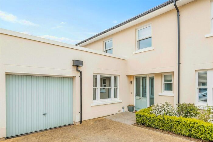 4 Bedroom Terraced House For Sale In Stable Mews, Frith Park, Walton On The Hill, KT20