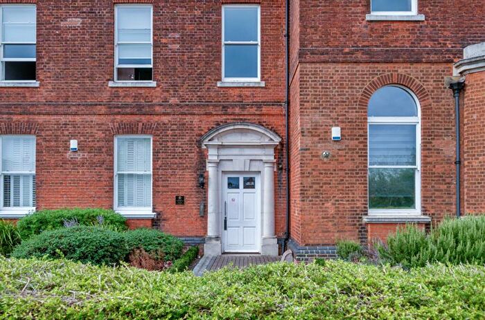 2 Bedroom Flat For Sale In Charles Sevright Way, Mill Hill, NW7