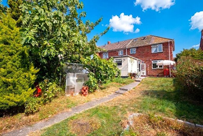 3 Bedroom Semi Detached House For Sale In Brangwyn Grove, Bristol, BS7