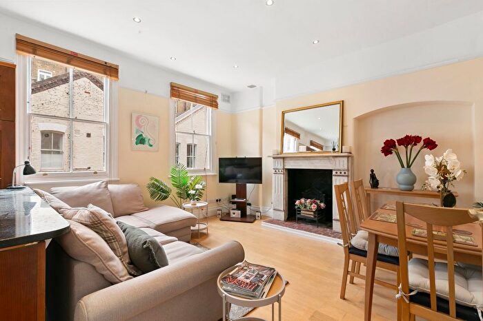 2 Bedroom Maisonette To Rent In Astwood Mews, South Kensington, SW7