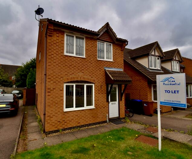 3 Bedroom End Of Terrace House To Rent In Aldwell Close Northampton, NN4