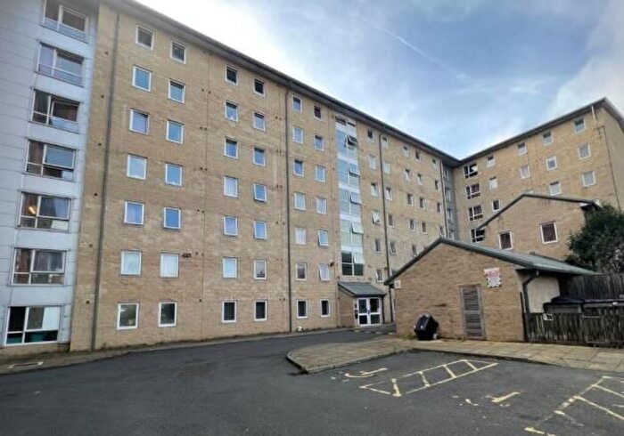 1 Bedroom Flat For Sale In Great Horton Road, Great Horton, Bradford, BD7