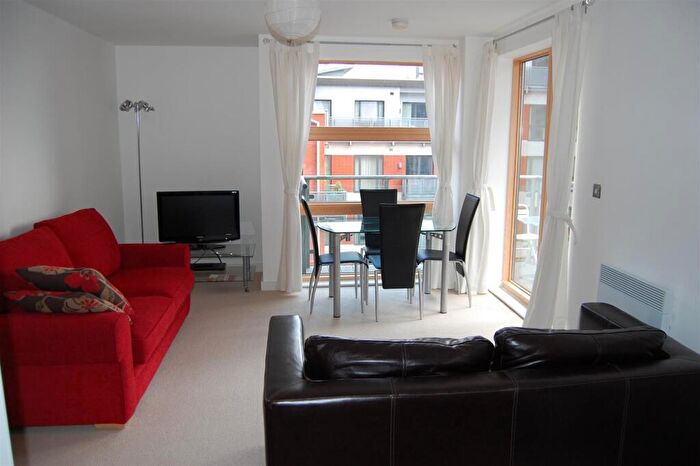 1 Bedroom Flat To Rent In Barton Place, Green Quarter, Manchester, M4