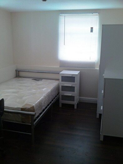 7 Bedroom House To Rent In Gascoyne Street, M14