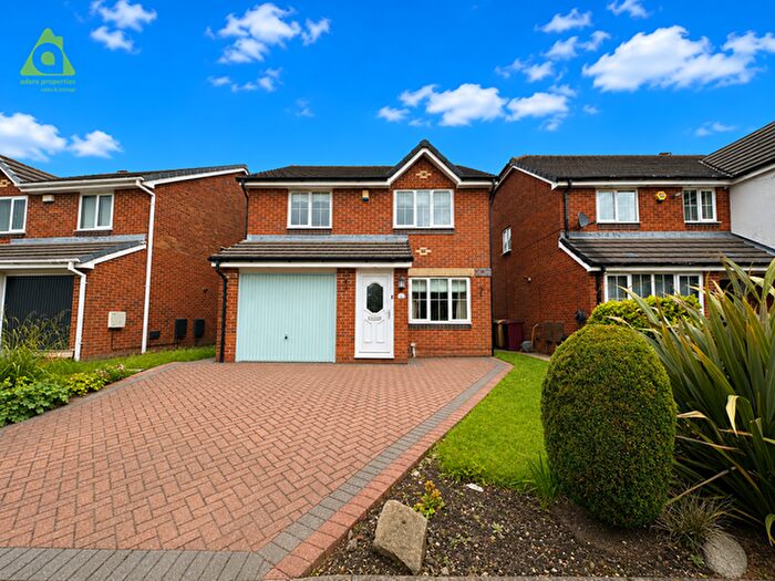 4 Bedroom Detached House For Sale In Farleigh Close, Westhoughton, BL5