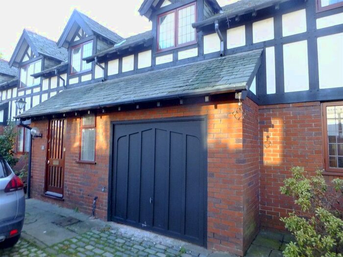 3 Bedroom Mews House To Rent In Grange Mews, Gateacre, Liverpool, L25