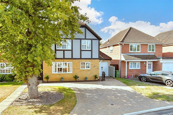4 Bedroom Detached House For Sale In Viking Way, West Kingsdown, Sevenoaks, Kent, TN15