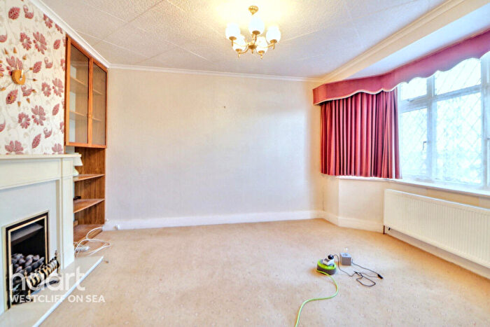 2 Bedroom Semi-Detached Bungalow For Sale In St Georges Drive, Westcliff-On-Sea, SS0