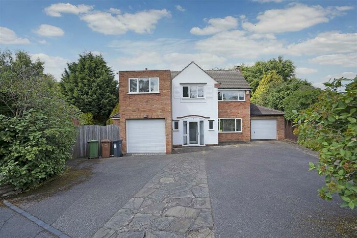 4 Bedroom Detached House To Rent In Dunsmore Grove, Solihull, B91