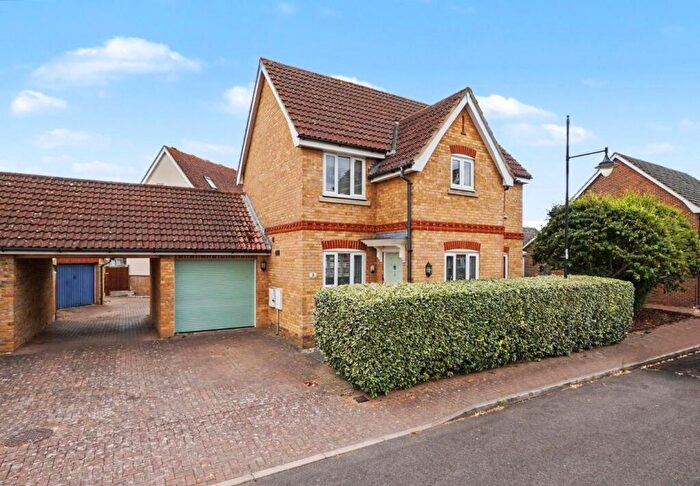 3 Bedroom Detached House For Sale In Partridge Drive, St. Marys Island Guide Price £, - £, ME4