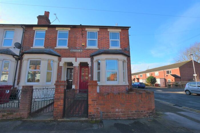 2 Bedroom End Of Terrace House To Rent In Newport Road, RG1