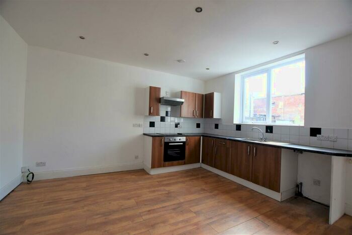1 Bedroom Apartment To Rent In Moorgate Street, Blackburn, BB2