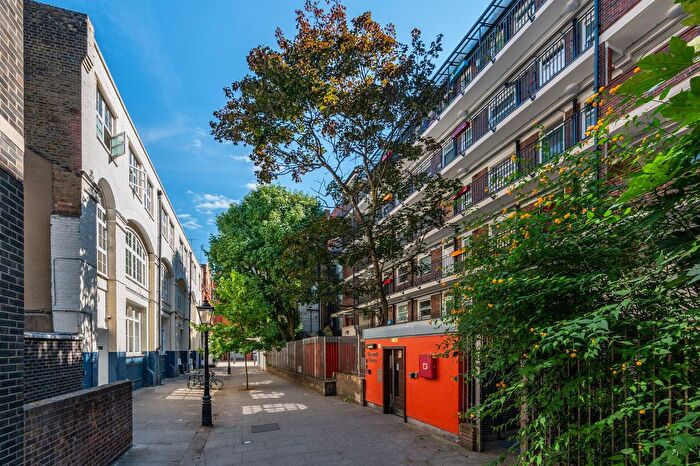 1 Bedroom Flat For Sale In Boswell Street, Bloomsbury, London, WC1N