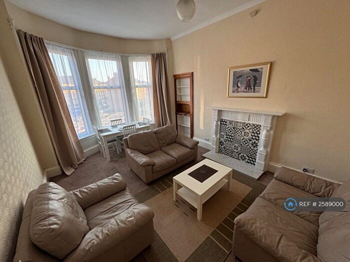 2 Bedroom Flat To Rent In Nithsdale Drive, Glasgow, G41