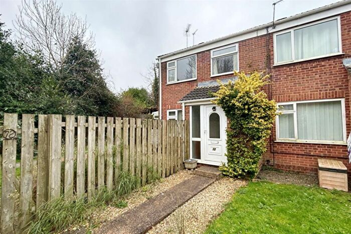 3 Bedroom End Of Terrace House To Rent In Corfe Mullen, BH21