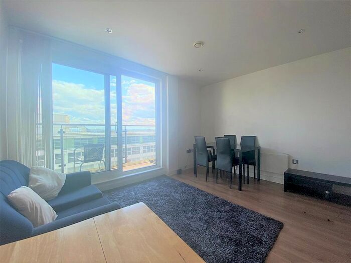 1 Bedroom Flat To Rent In Tower House, Uxbridge, UB8