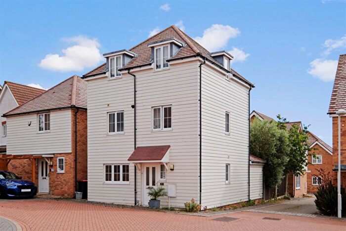 4 Bedroom Detached House For Sale In Aurum Close, Whitstable, CT5