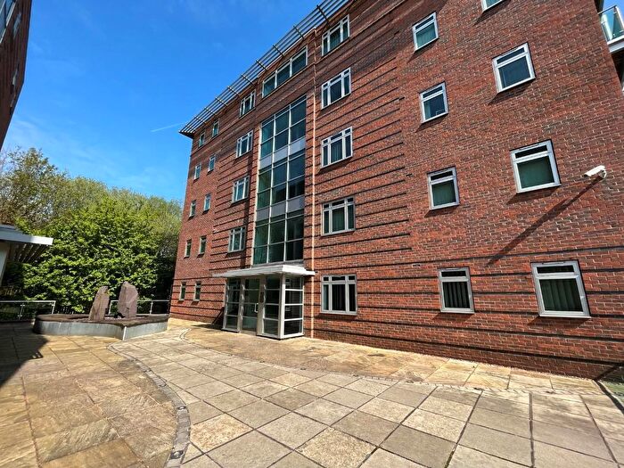 2 Bedroom Flat To Rent In Riverside Lodge, Palatine Road, Manchester, M20