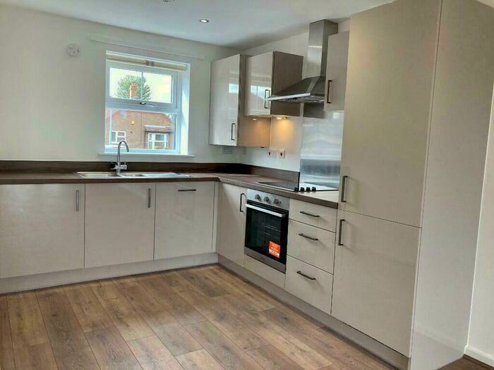 3 Bedroom Semi-Detached House To Rent In Barton Grove, Dream, Hull, East Riding Of Yorkshire, HU9