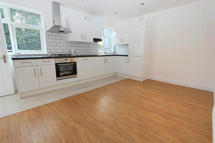 2 Bedroom Flat To Rent In Church Hill Road, East Barnet, EN4