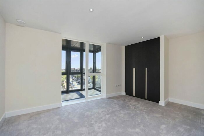 1 Bedroom Flat To Rent In Ruckholt Road, London, E10