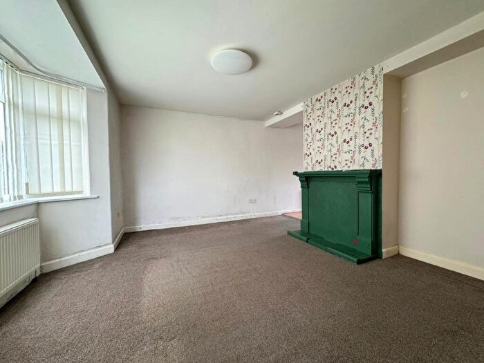 3 Bedroom Semi-Detached House For Sale In Felton Avenue, Close To Civic Centre, Manchester, M22