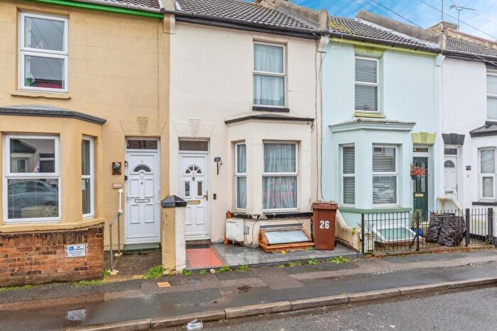 2 Bedroom Terraced House For Sale In King Edward Road, Gillingham, Kent, ME7