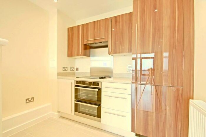 1 Bedroom Apartment To Rent In Powell House, Dunstan Mews, Southbury Road, Enfield, EN1