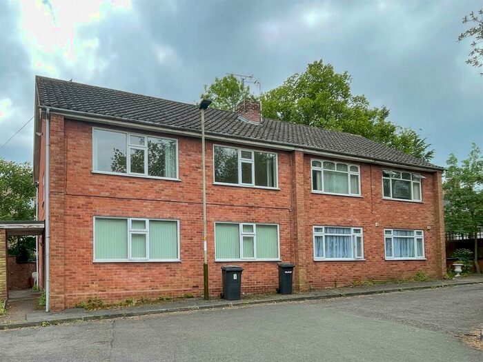 2 Bedroom Flat To Rent In Barratt Close, Leicester, LE2