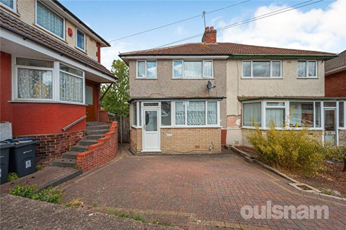 3 Bedroom Semi Detached House For Sale In Sant Road, West Heath, Birmingham, B31