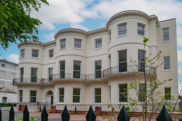 3 Bedroom Apartment For Sale In London Road, Cheltenham, GL52