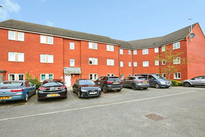 2 Bedroom Flat For Sale In Wildhay Brook, Hilton, Derby, Derbyshire, DE65