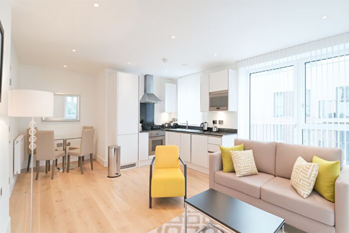 2 Bedroom Flat To Rent In Nelson Street, E16