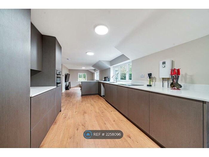 2 Bedroom Detached House To Rent In St. Marys Road, Ascot, SL5