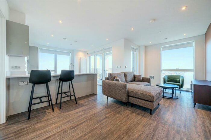 2 Bedroom Apartment To Rent In Thurlow Street, London, SE17