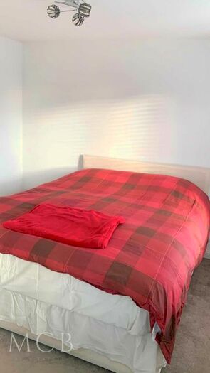 2 Bedroom Flat To Rent In Kenyon Way, Slough, SL3