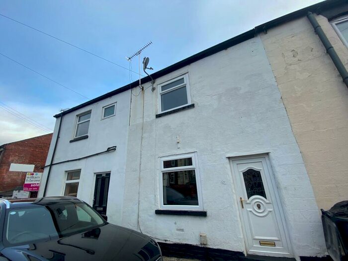 1 Bedroom House To Rent In Moorfield Road, Leeds, LS12