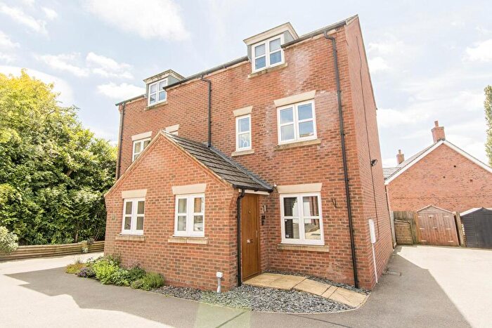 3 Bedroom Semi-Detached House For Sale In Shambles Close, Walcote, Lutterworth, LE17