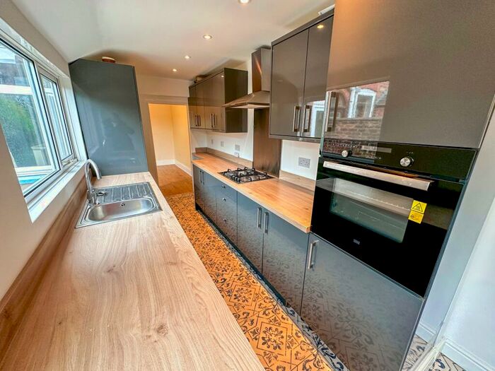 4 Bedroom Terraced House To Rent In Avondale Street, Lincoln, LN2