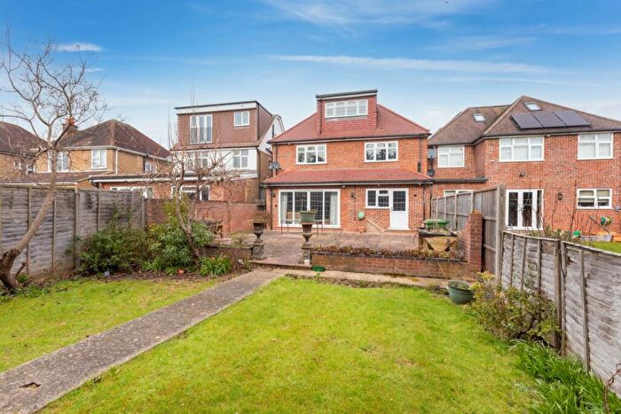 5 Bedroom Detached House For Sale In Buckland Avenue, Langley, SL3