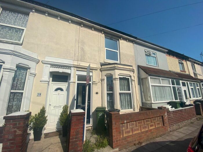 2 Bedroom Property To Rent In Farlington Road, Portsmouth, PO2