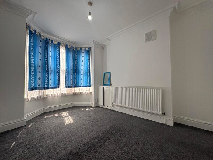 1 Bedroom Flat To Rent In Cambridge Street, Leicester, LE3