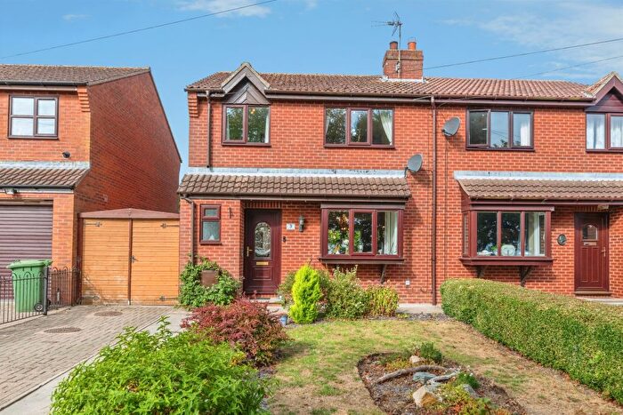 3 Bedroom Semi-detached House For Sale In Eastfield Close, North Frodingham, Driffield, YO25