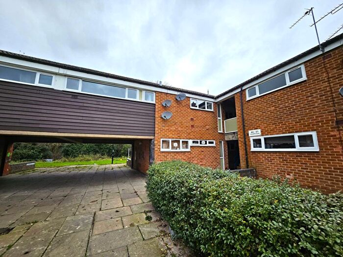 2 Bedroom Maisonette To Rent In Cardiff Close, Coventry, CV3